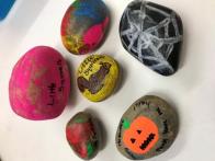 Article Graphic - Pebble Hunt!
